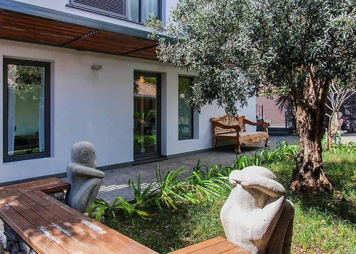 Number 15 Villa Funchal (Madeira)