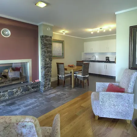 Number 15 Ocean & View