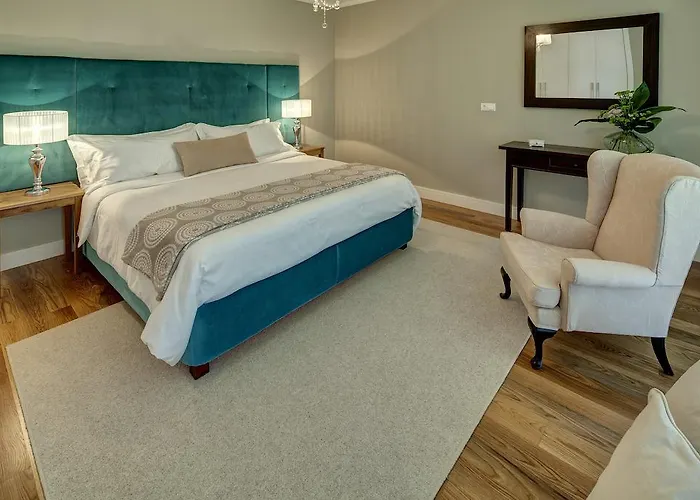 Number 15 Ocean & View פונשל