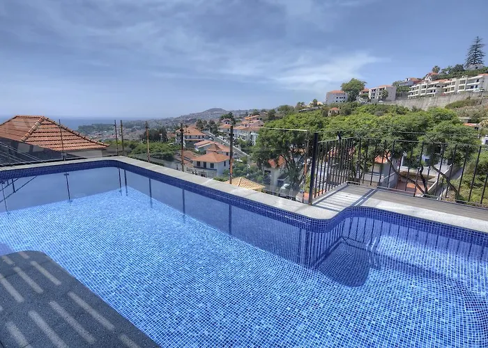 Number 15 Ocean & View