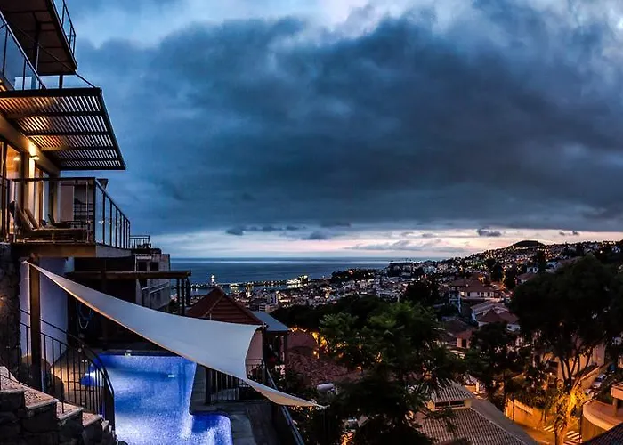 Number 15 Ocean & View