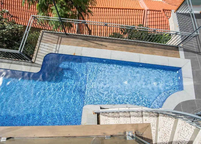 Number 15 Ocean & View * פונשל