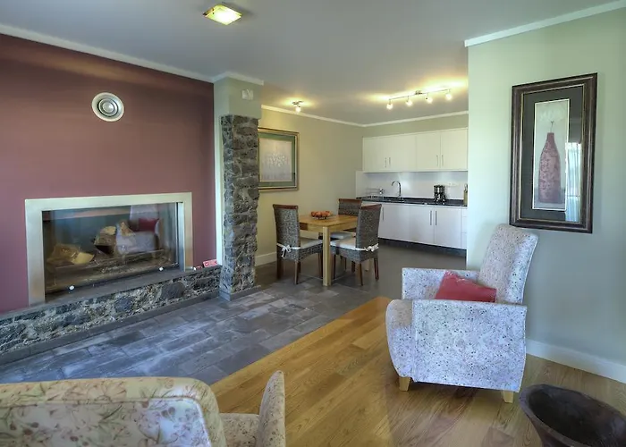 Number 15 Ocean & View